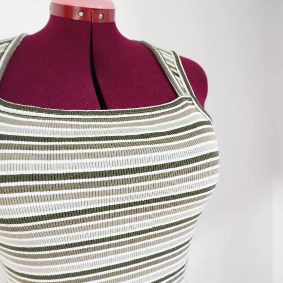 Vintage green and ivory stripped ribbed tank - Picture 3 of 3